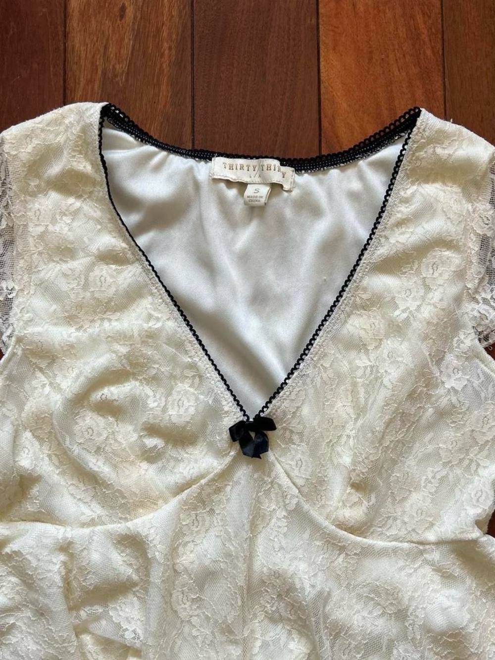 Lace Peplum Top - Picture 3 of 4